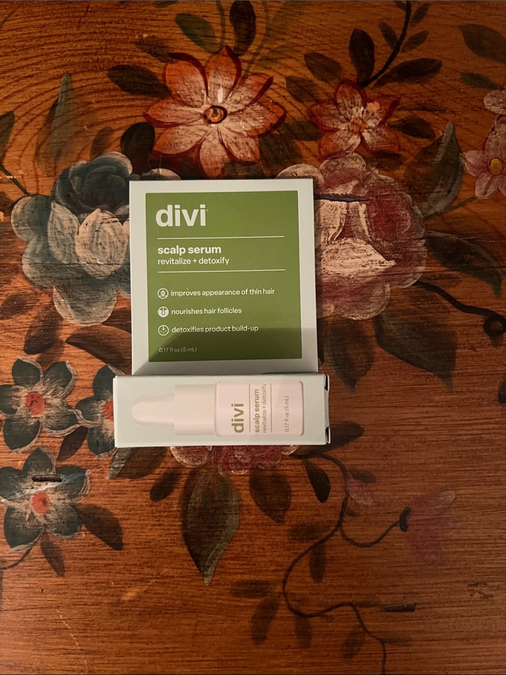 divi Scalp Serum in Green – Soothing Daily Scalp Treatment